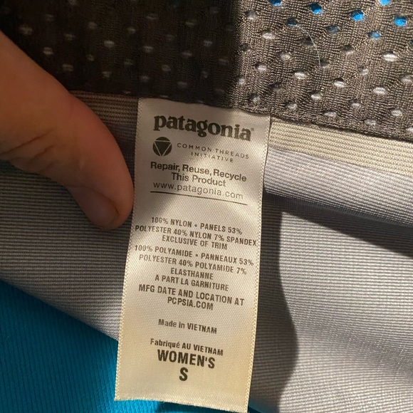 Patagonia waterproof stretch hardshell jacket size S - Picture 3 of 5